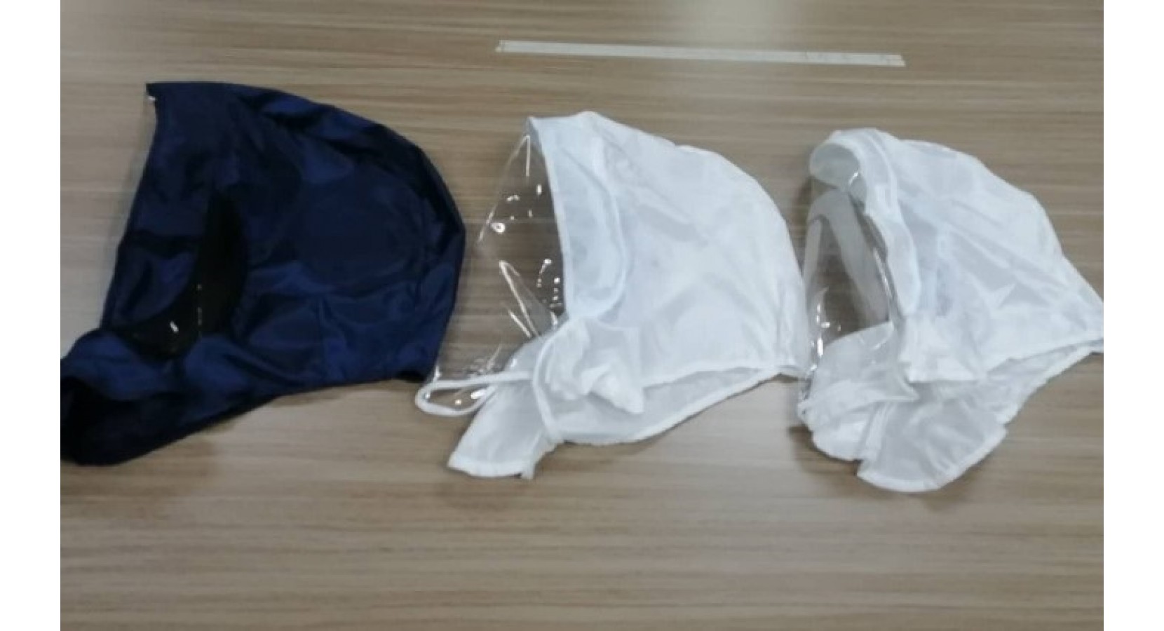 Transparent face mask with cover